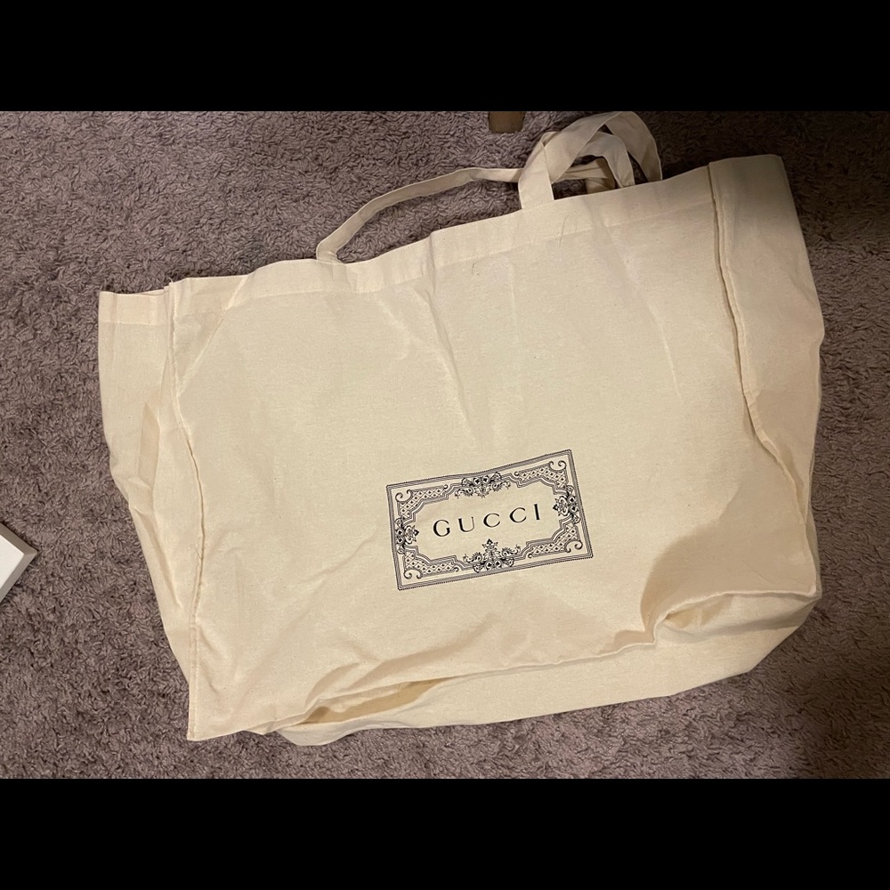 Massive Gucci tote